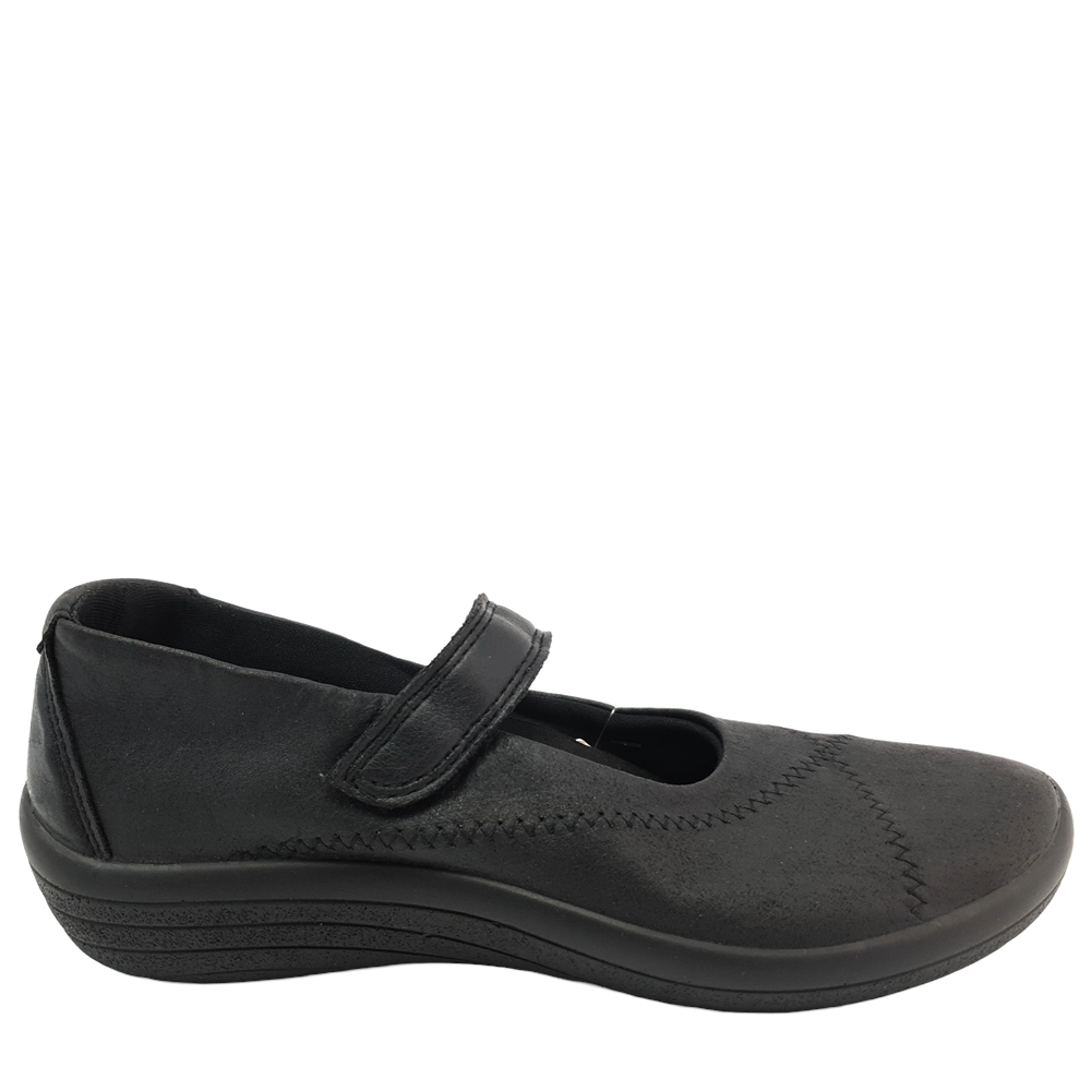 Cómoda TRIGLAV LICRA NEGRA: bailarina vegana con velcro, licra hidrofugada, suela PU inyectado flexible y doble arco para más apoyo. Ligera y cómoda. ¡Cómpralas ahora! Altura Tacón bajo (3-5 cm) Referencia
