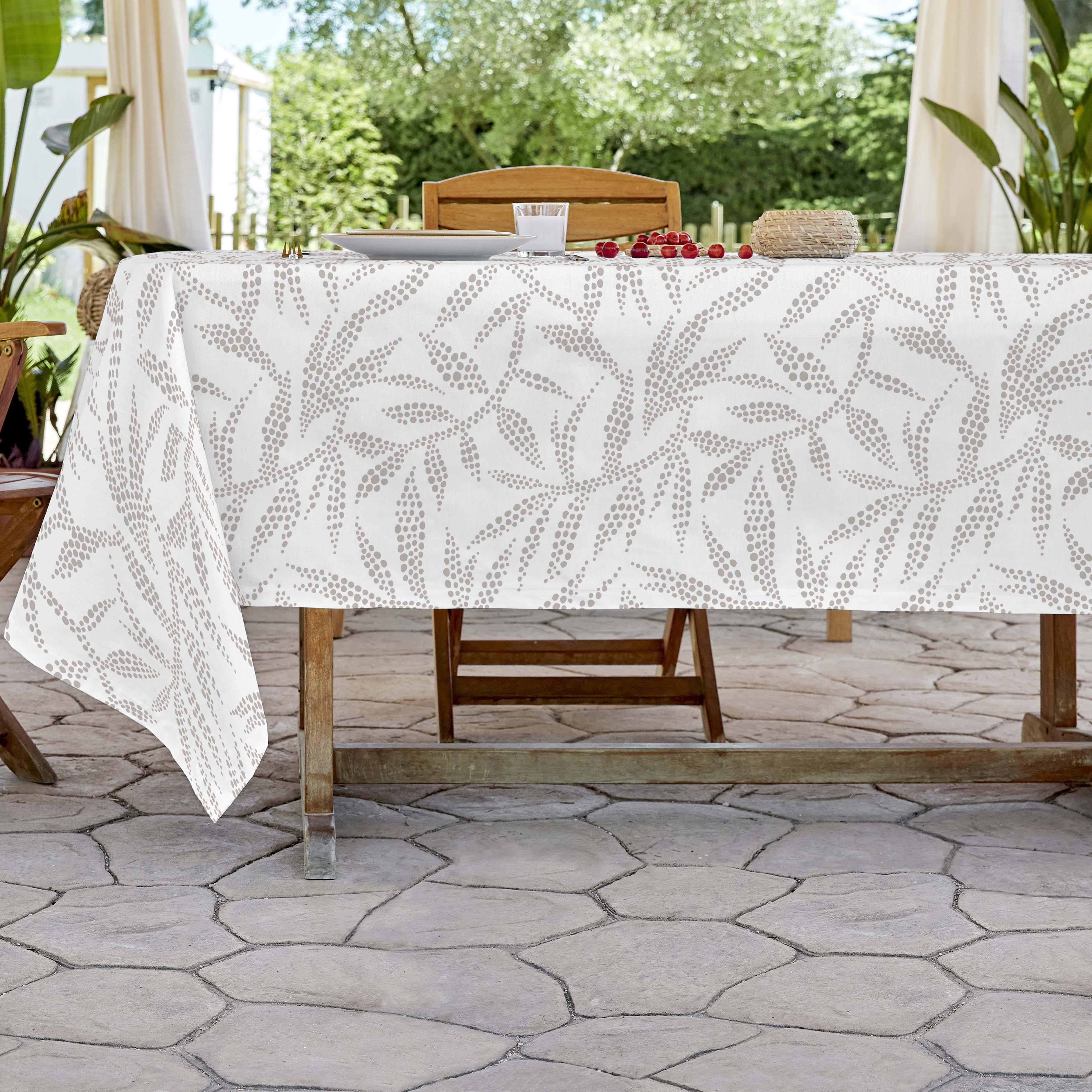 SANDAL - Mantel de Tela Estampado y Antimanchas - Mantel para Interior y Exterior - 7 Modelos Diferentes - Modelos Florales - 140x200 / 140x250