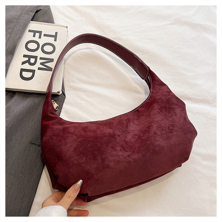 Bolso de hombro, diseño clásico de media luna de gamuza