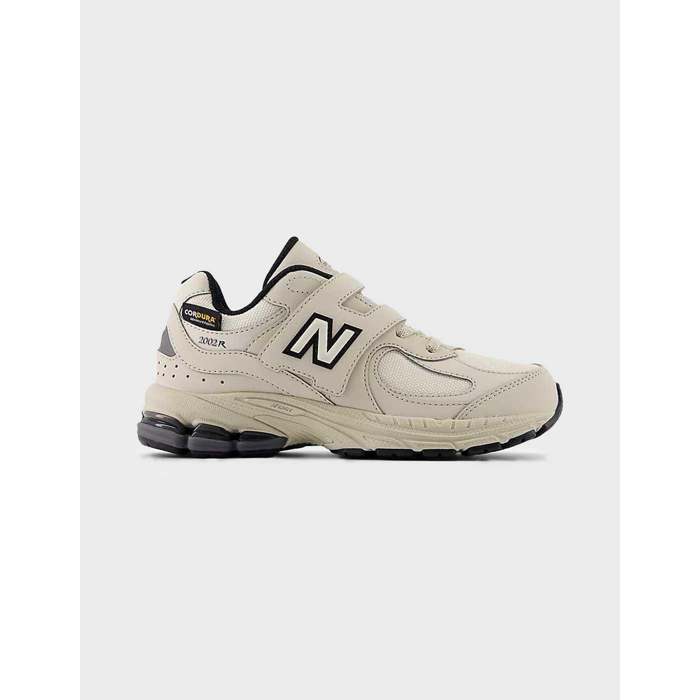 New Balance 2002 zapatilla beige para niño y niña
