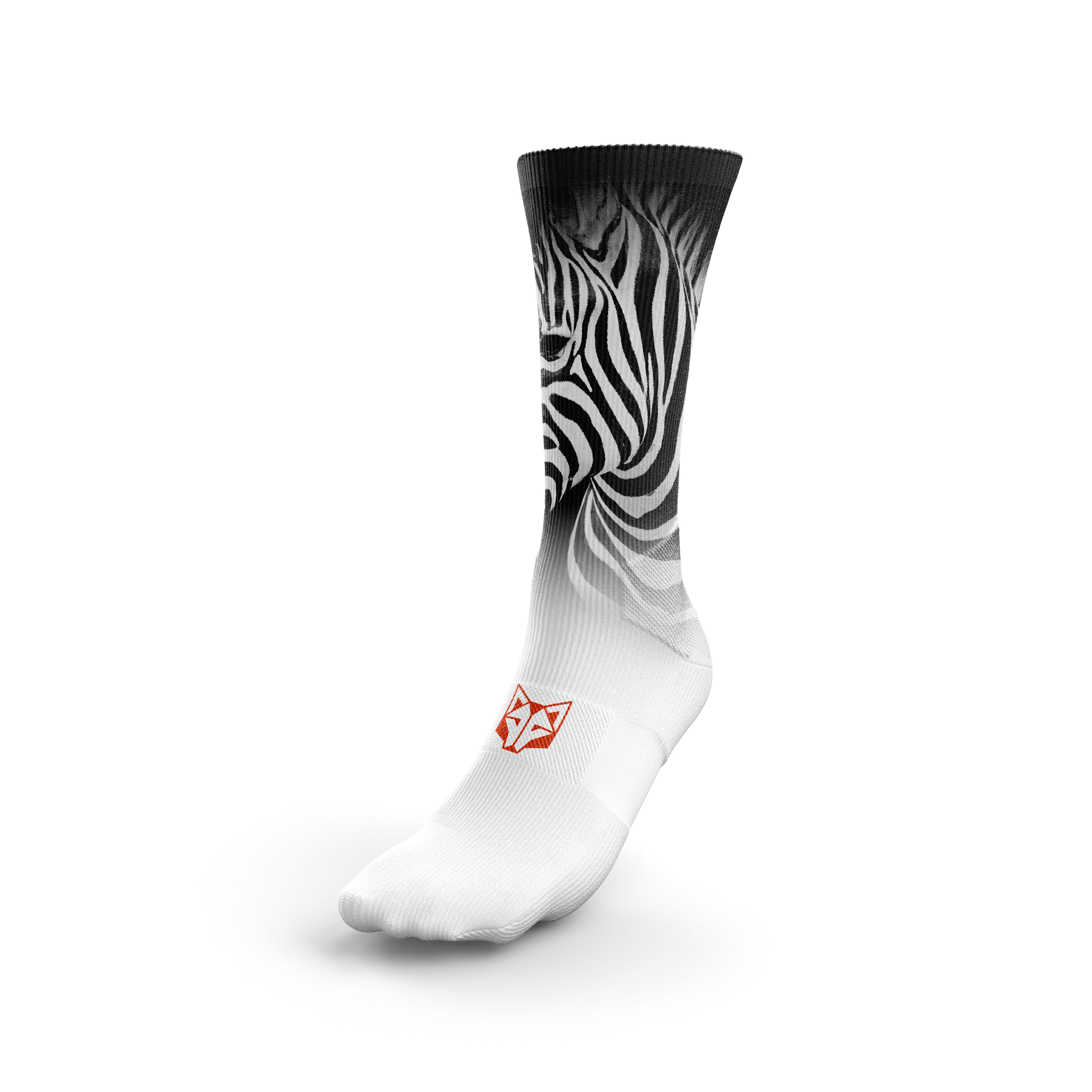 Calcetines Hombre Deportivos OTSO Ultra Ligeros, Transpirables y Sin Rozaduras – Running, Gym, Ciclismo... - (Zebra) y Muchos Diseños Originales Disponibles