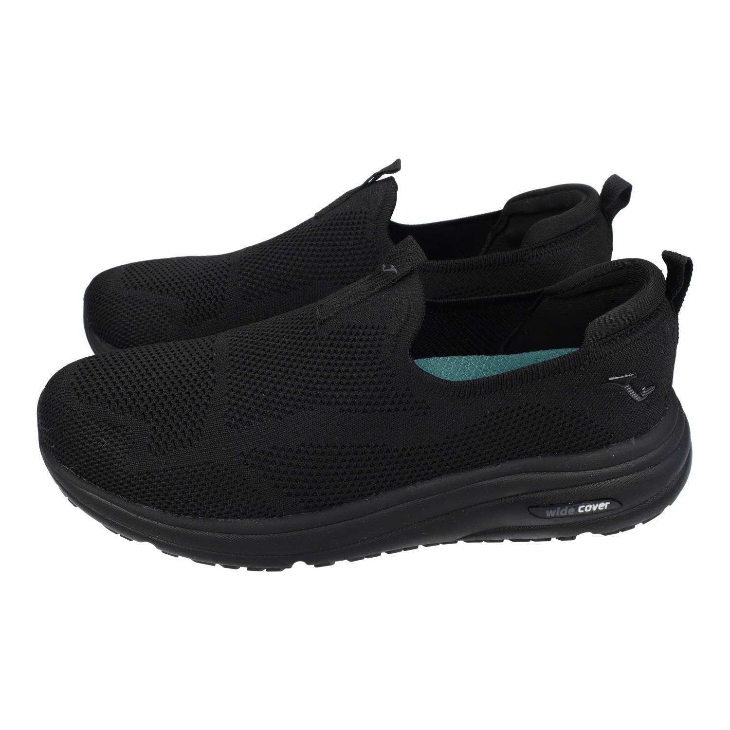 Deportivos marca JOMA para hombre en color negro. Deportivas slip-on Joma Wide Cover color Negro