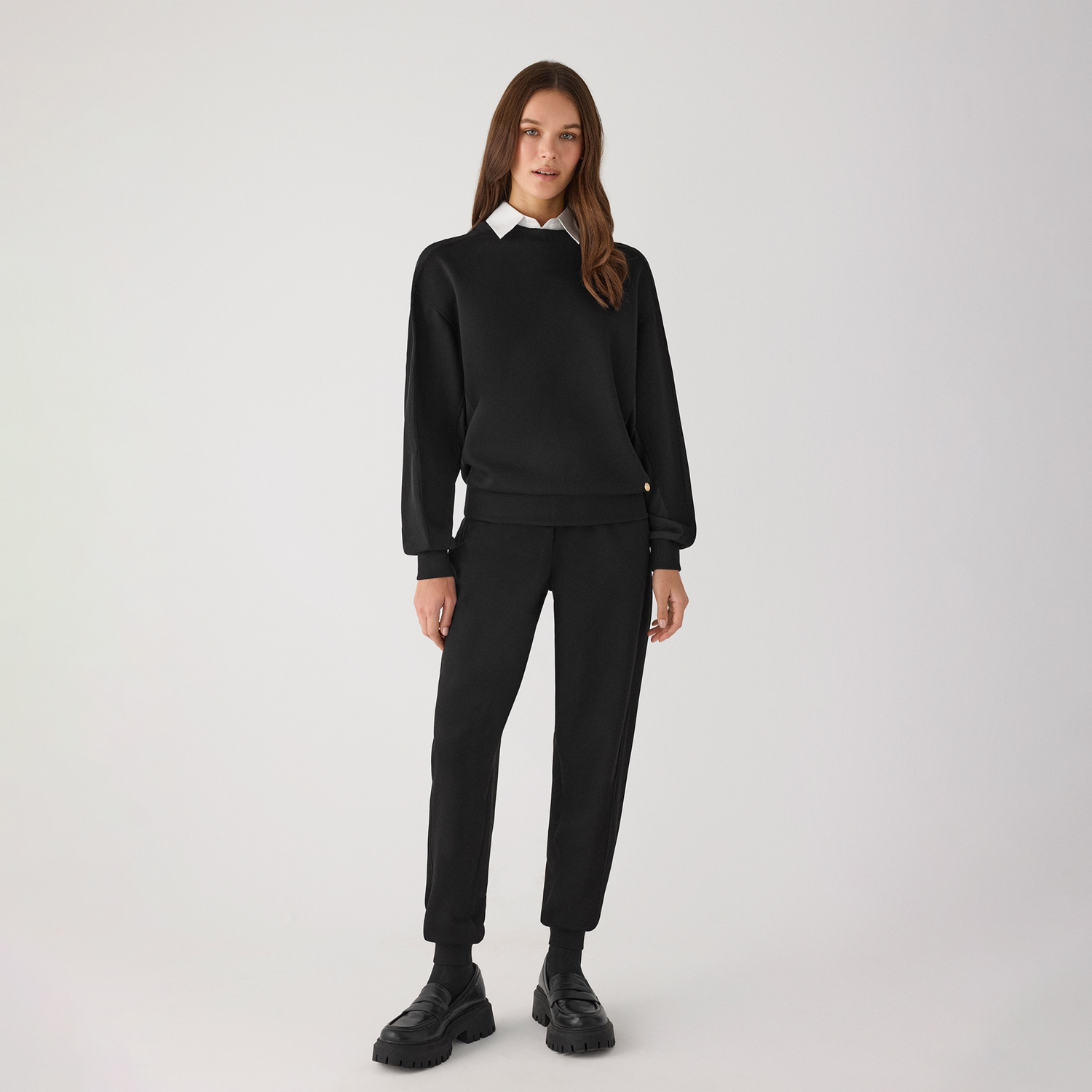 Ysabel Mora - Sudadera afelpada con canalé y cuello redondo negro