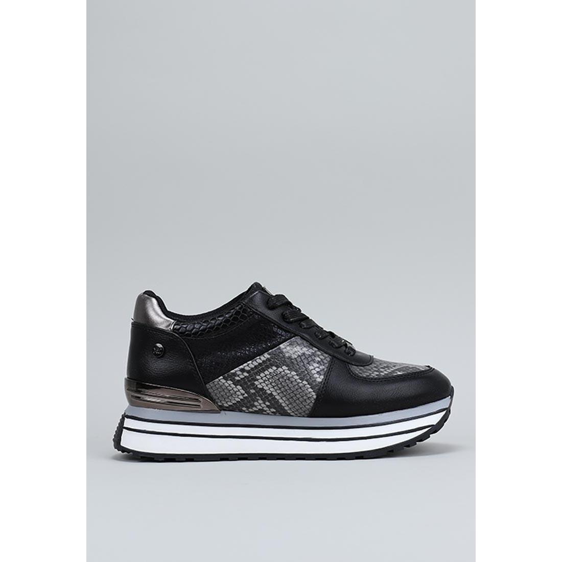 Zapatilla Deportiva Baja Xti 44558 Negro Mujer