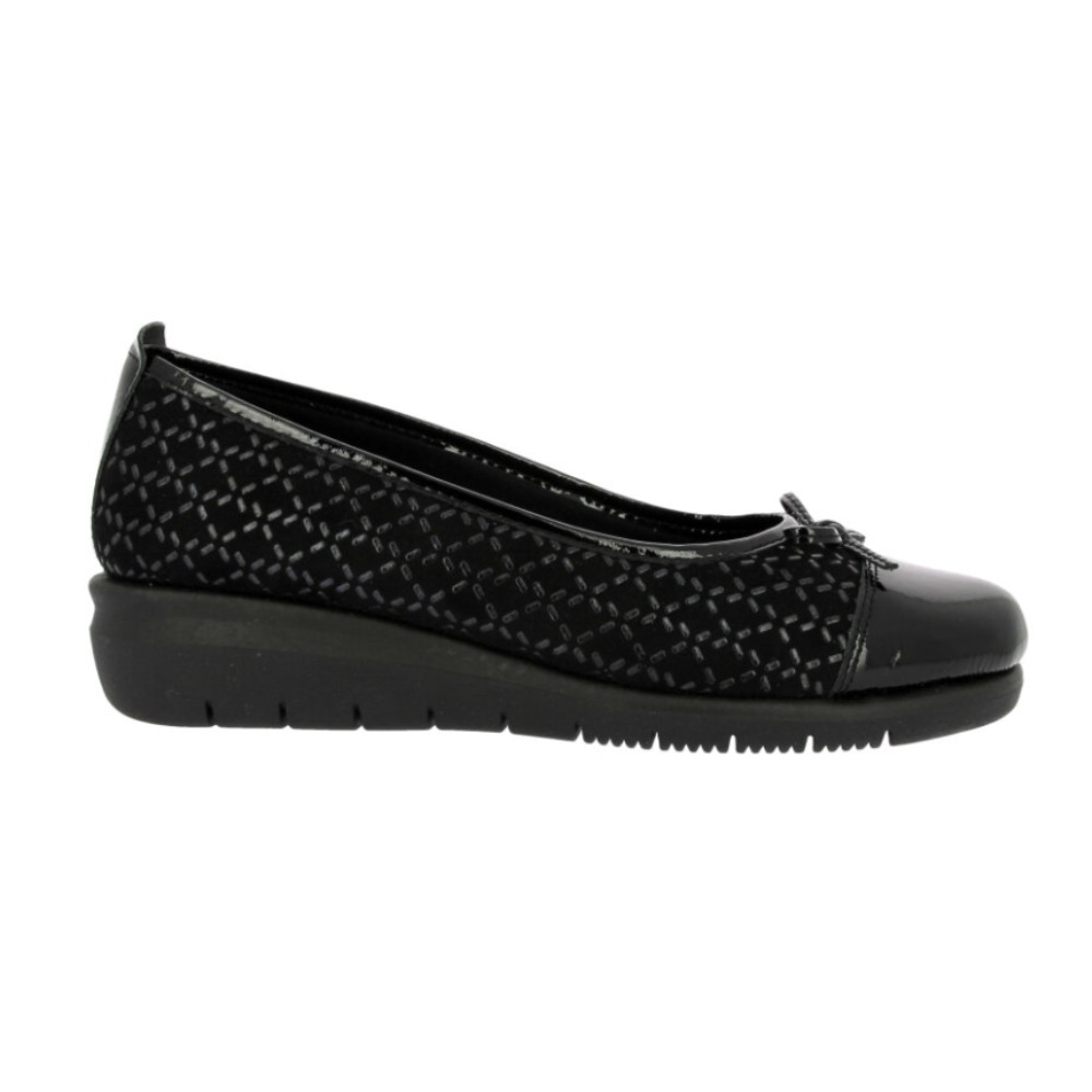Shoes Anchos Y Confortables marca Doctor Cutillas para mujer en color negro