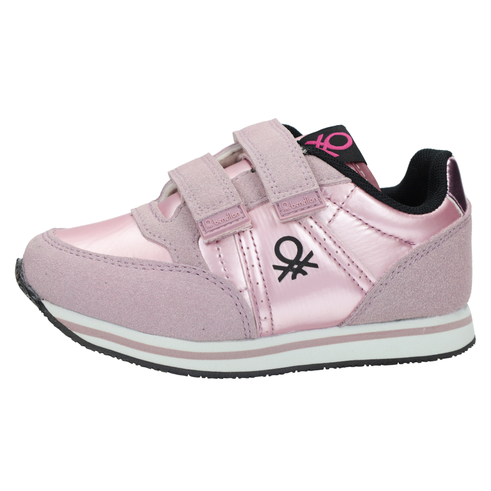 Deportivos marca UNITED COLORS OF BENETTON para niña en color rosa. Deportivas en color rosa, marca BENETTON, ideales para usar a diario, combinadas en texturas metalizadas e imitación de serraje