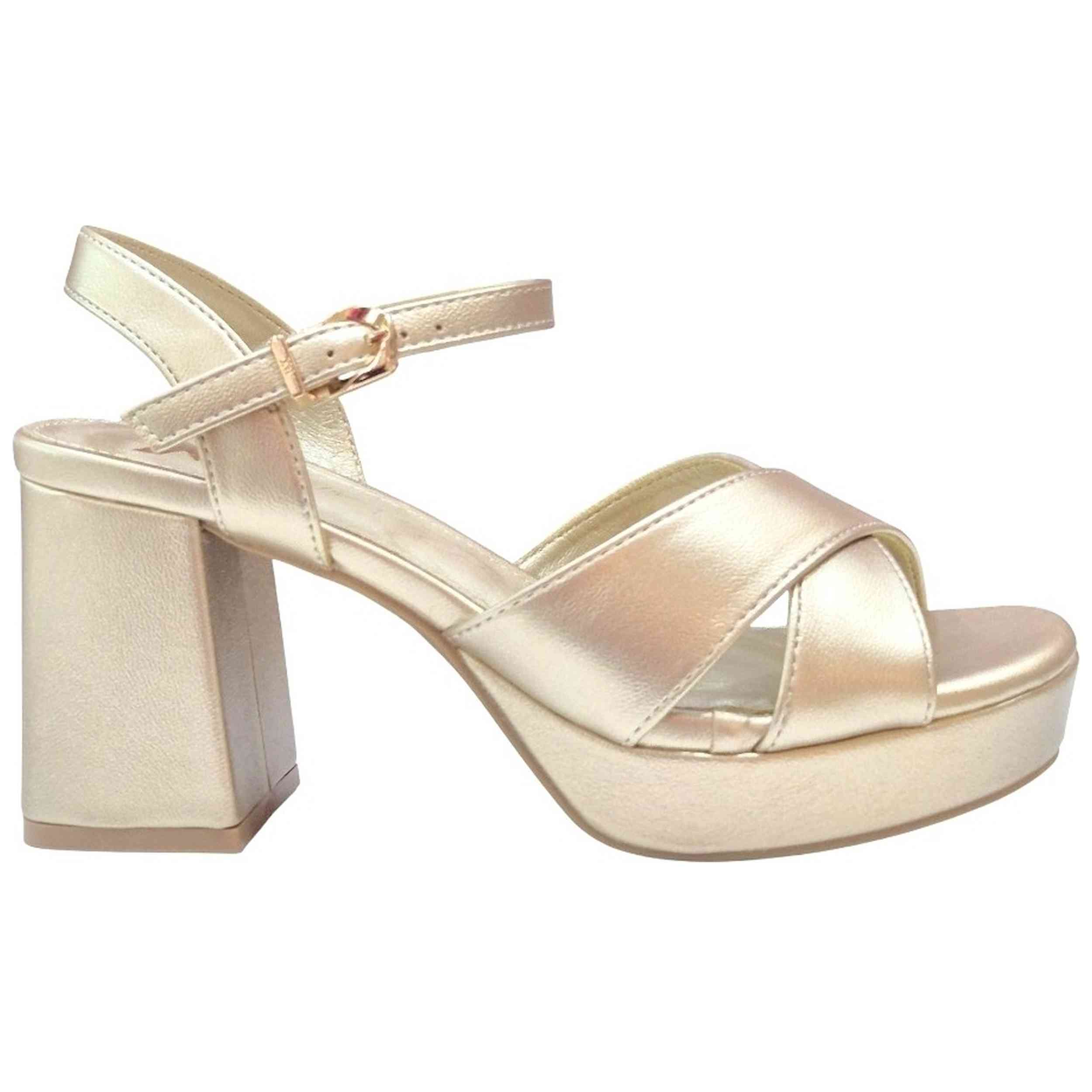 Sandalias De Tacon Xti modelo 080-145288 para Mujer en color Dorado