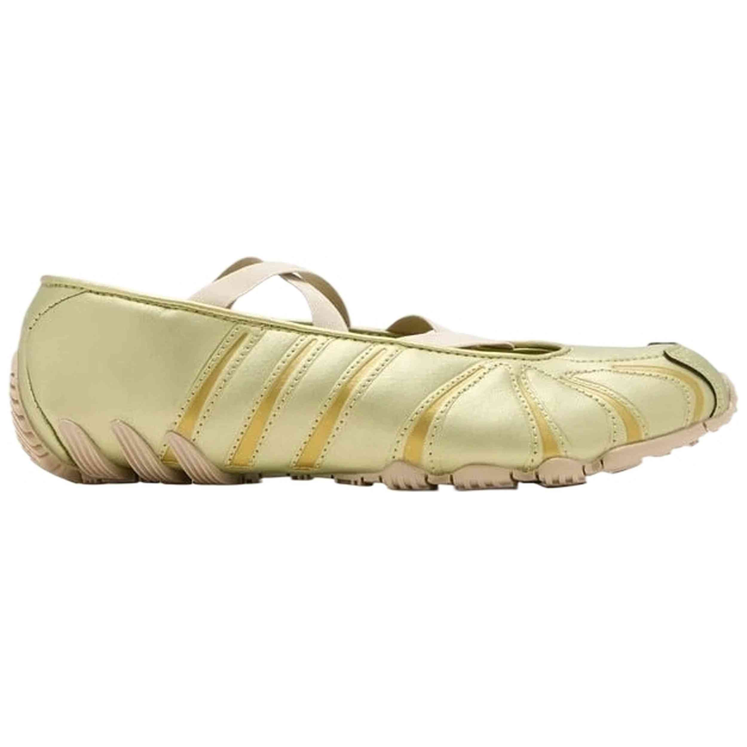 Zapatillas Adidas modelo Ghost Sprint Ballet "Gold Metallic / Gold Metallic / Crystal Linen" para Mujer en color Dorado