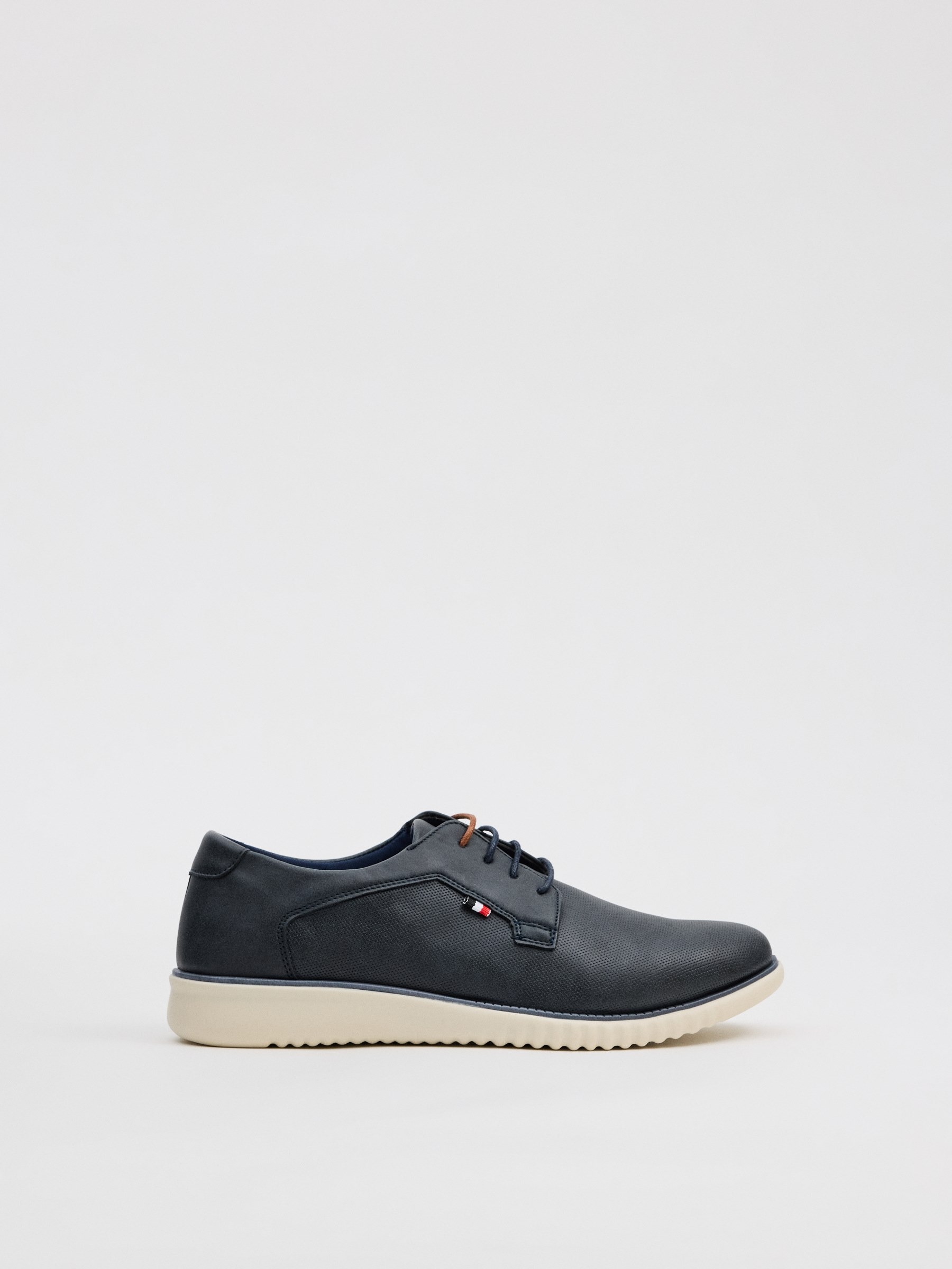 Zapato blucher azul marino, polipiel perforada, suela dentada, cómodo y transpirable INSIDE