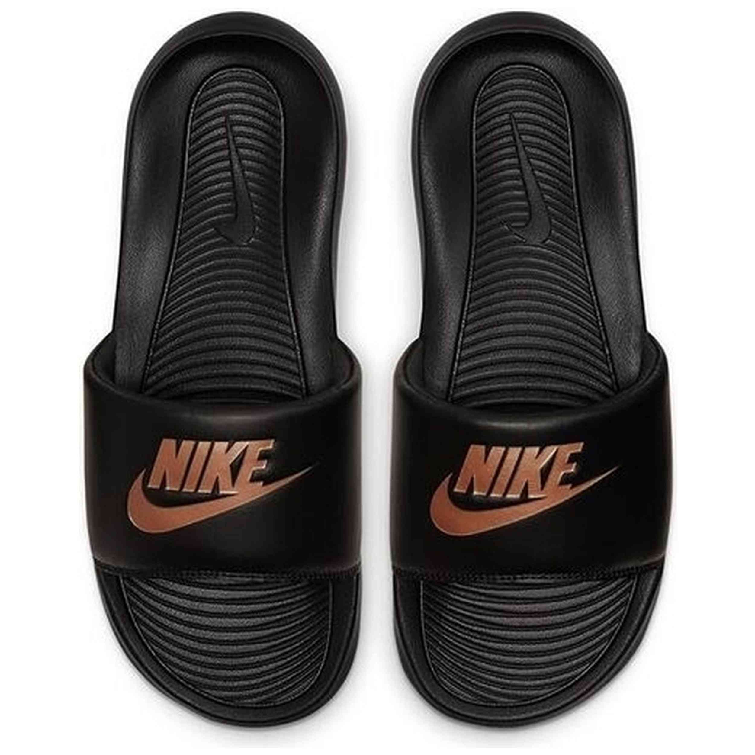 Chanclas Nike Victori One Nike en color Ndo