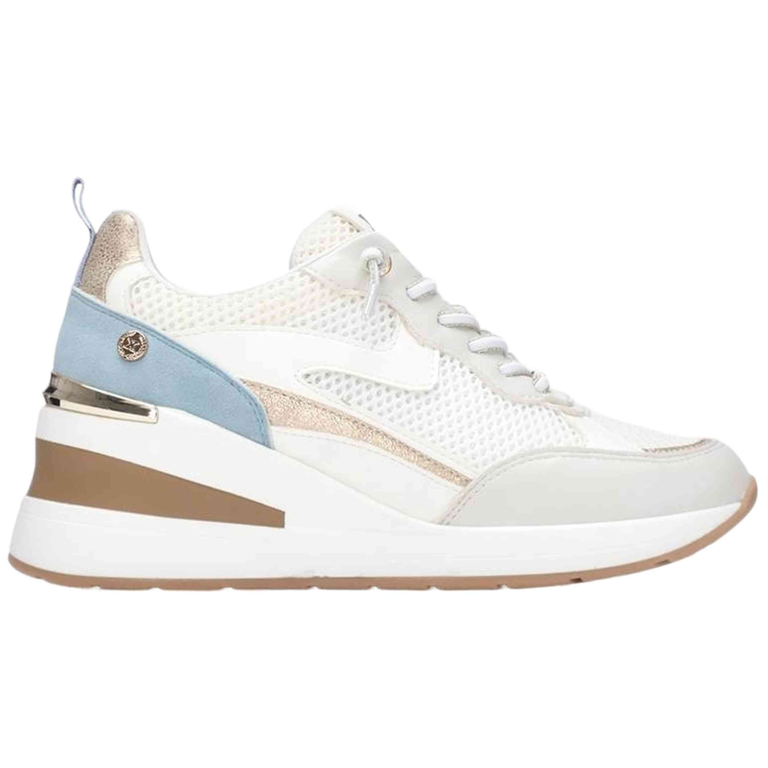 Zapatillas Xti modelo ZAPATO SRA C. BEIGE para Mujer en color Beige
