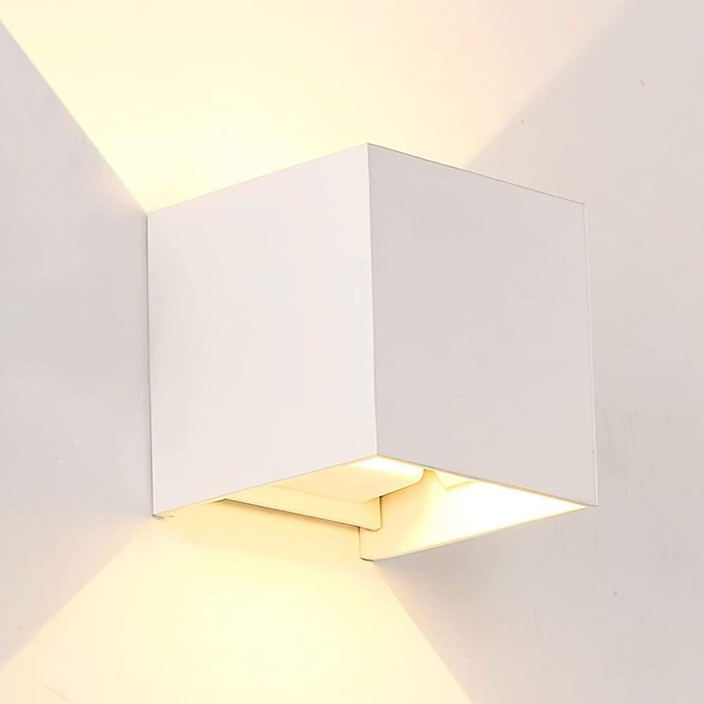 IluminaShop Aplique de Pared LED Exterior 6W, Lámpara Cubo con Haz Ajustable 10°–90°, 600 lm, Luz Cálida 3000K, IP54, Aluminio Blanco, para Interior y Exterior, 10 × 10 × 10 cm