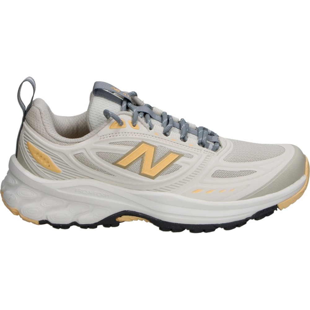 NEW BALANCE | Zapatilla Trail Running New Balance 410 V9 para Mujer – Deportiva Beige y Naranja – Sneakers con Cordones – Amortiguación Fresh Foam – Máxima Tracción – Modelo W4101YU