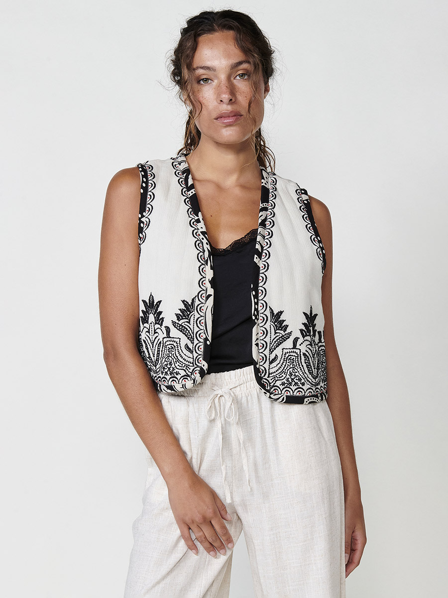 Koroshi - Chaleco reversible mujer con bordado étnico en crudo, 100% viscosa, corte ajustado y escote en pico para look bohemio primavera-verano