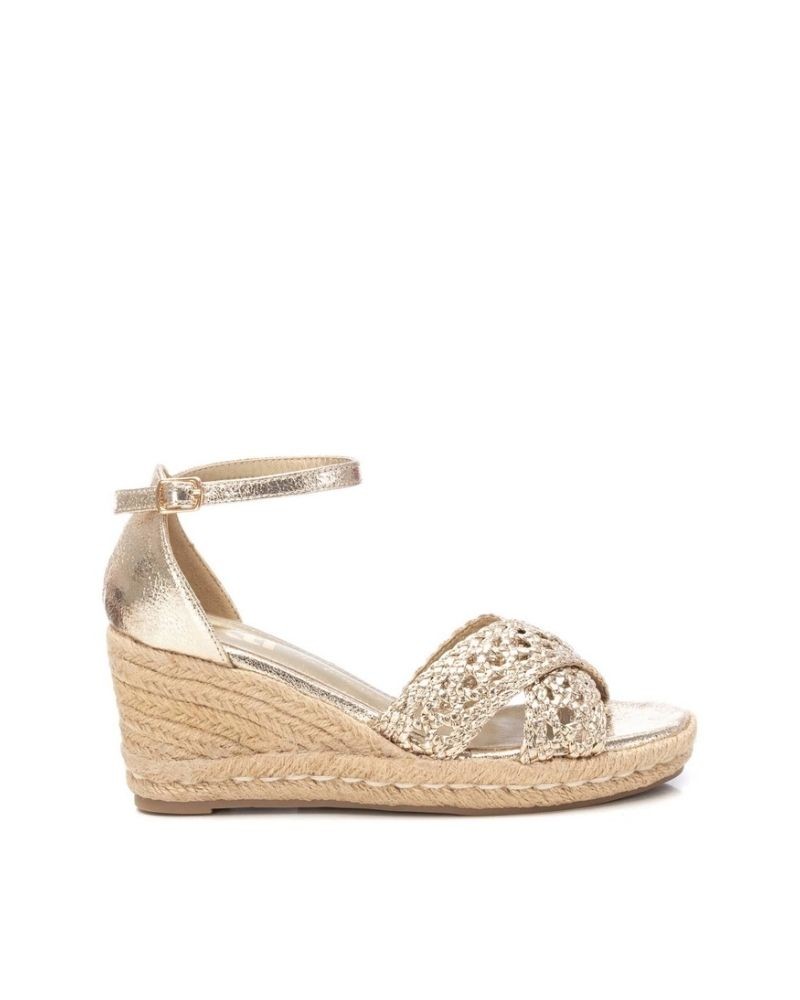 XTI 142774 Sandalias Alpargatas Mujer Oro