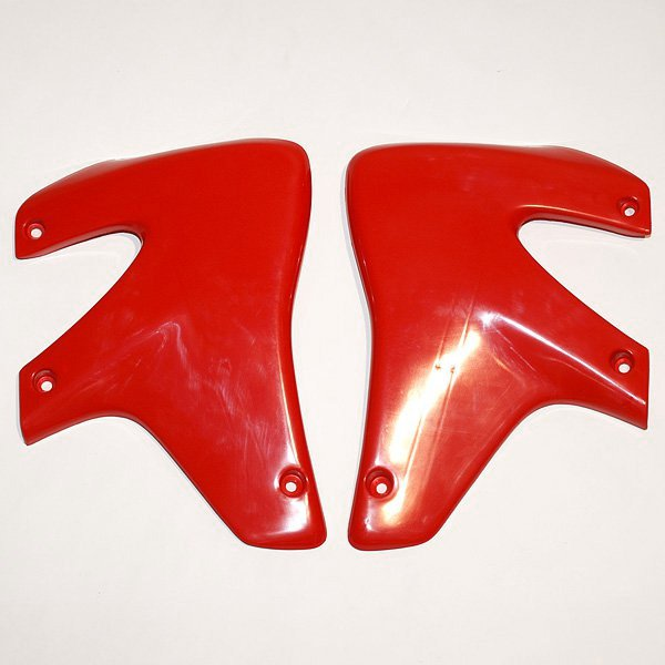 Plásticos Laterales Radiador Ho03676-069 Color Rojo 47008