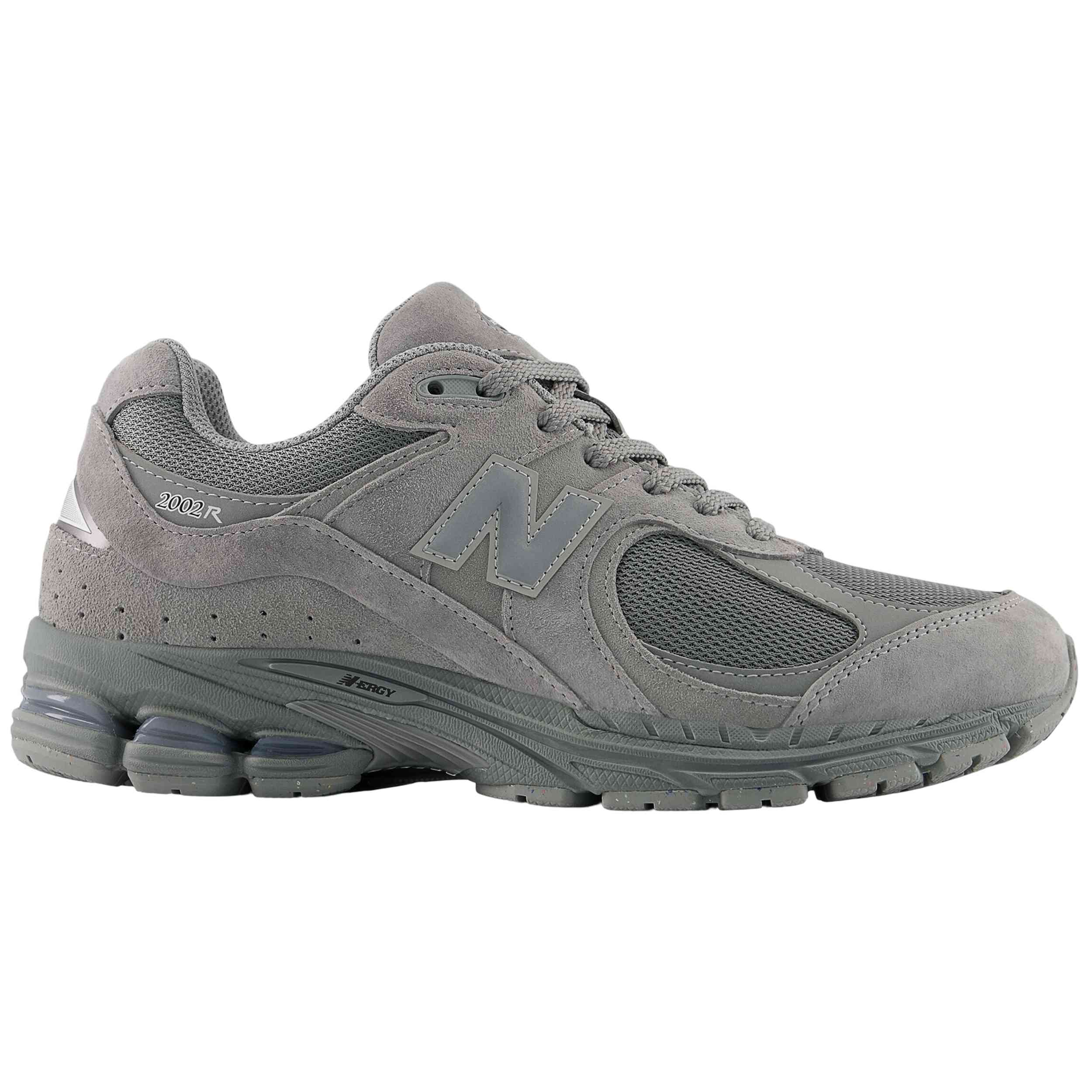 Zapatillas New Balance modelo 2002R para hombre y mujer en color Gris