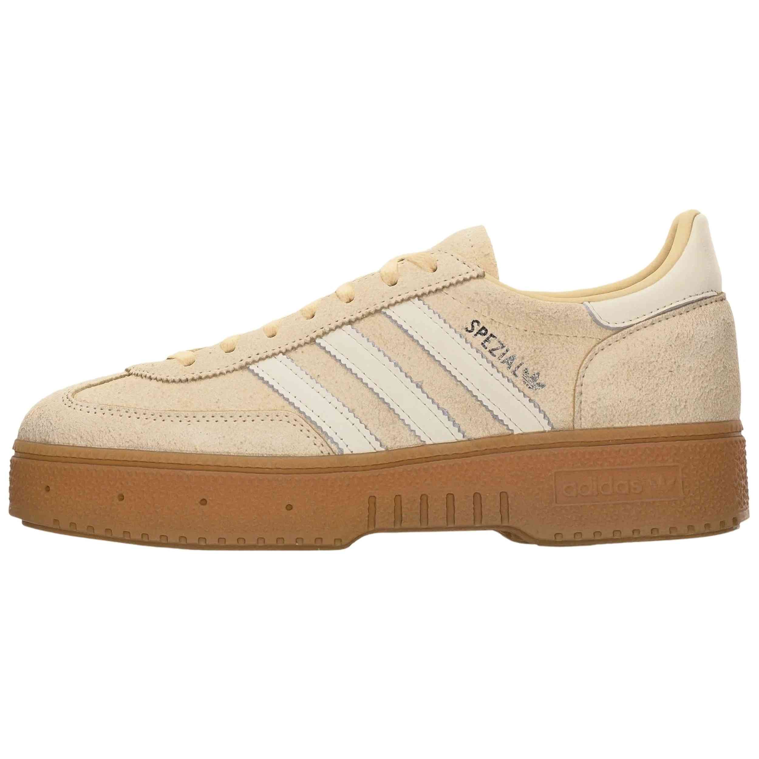 Zapatillas Adidas modelo Handball Spezial Bold "WARVAN/OWHITE/GUM3" para Mujer en color Beige