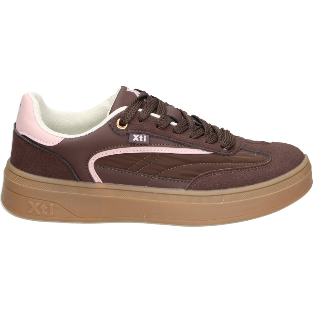 XTI | Zapatilla con Plataforma XTI para Mujer – Deportiva Casual Marrón con Detalles en Rosa – Sneakers con Cordones – Plataforma Media y Cómoda – Estilosas – Modelo 146278