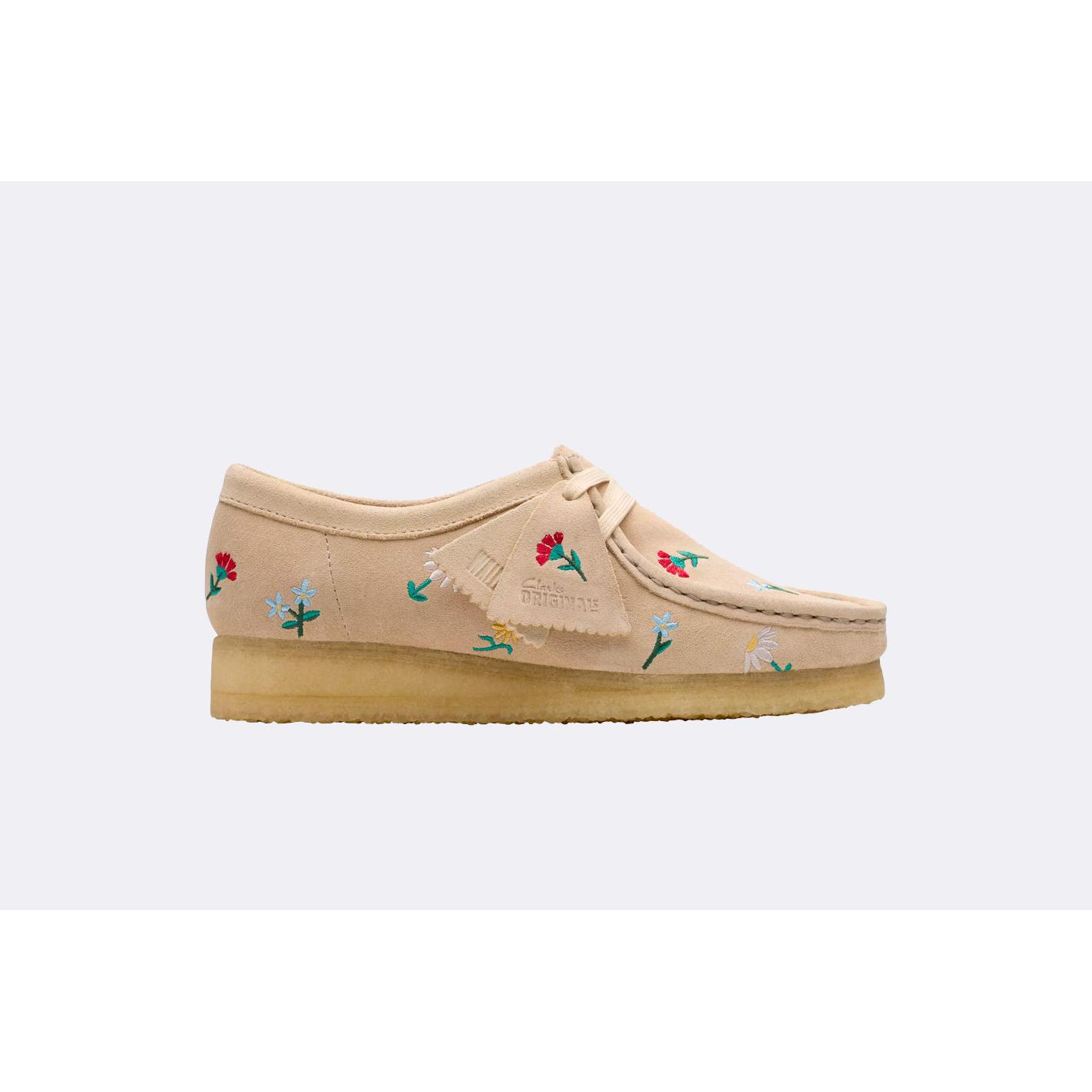 Clarks originals wallabee taupe embroidery for women