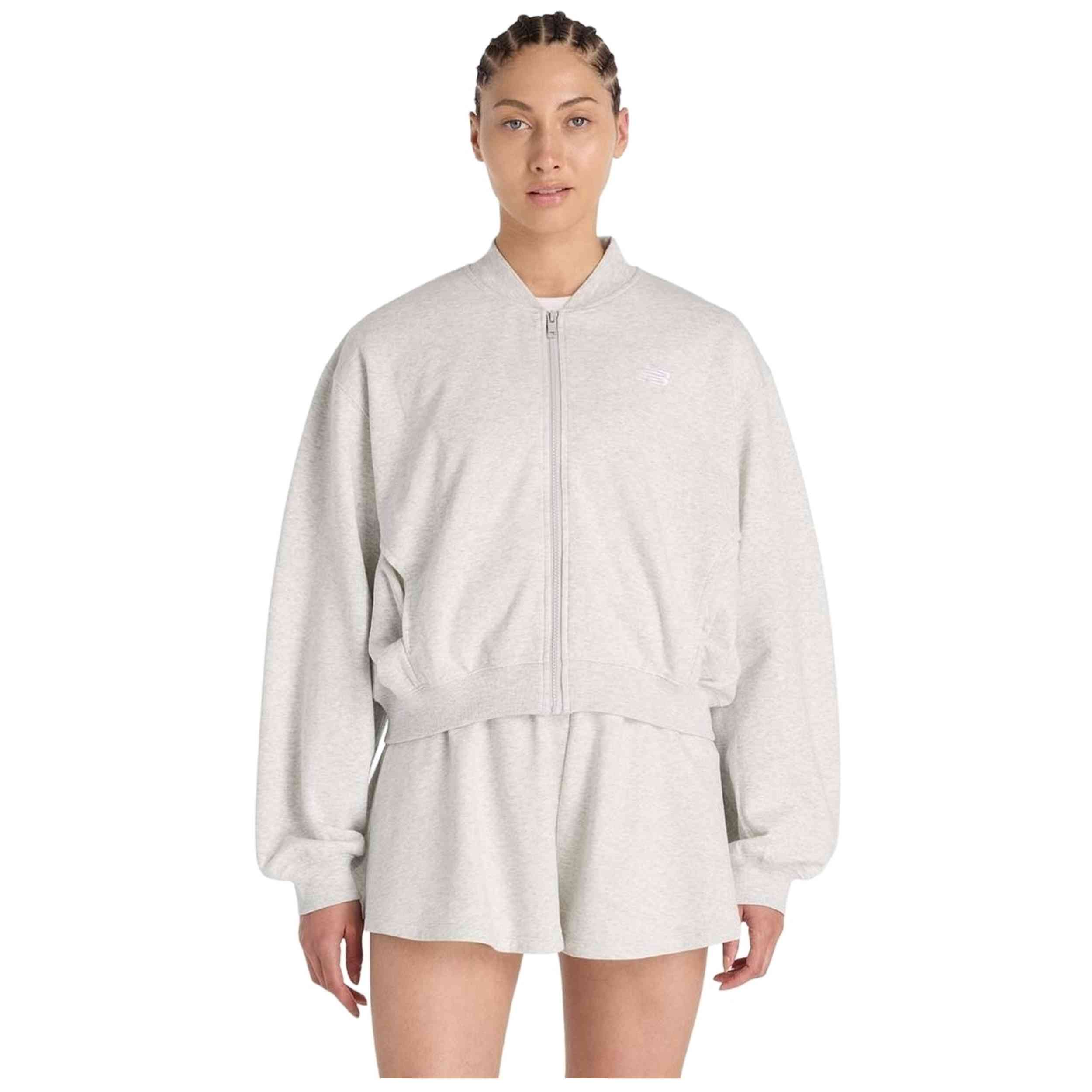 Chaqueta New Balance modelo WJ617058_AHH para Mujer en color Gris