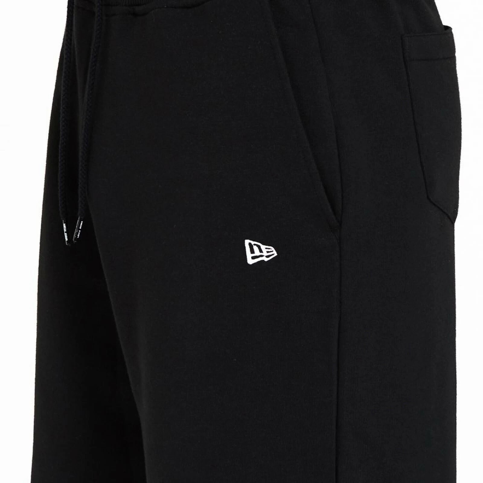 Pantalón Corto New Era NE Essentials OS Shorts