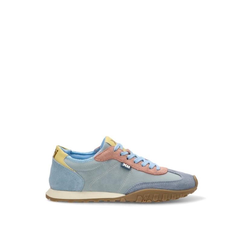 Zapatillas Casual Xti - Mujer - Suela Plana - Modelo 145213 - Color Celeste