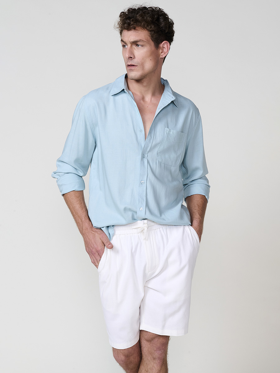 Koroshi - Camisa de lino y viscosa manga larga con bolsillo para hombre, fresca y transpirable, disponible en blanco, azul claro y verde