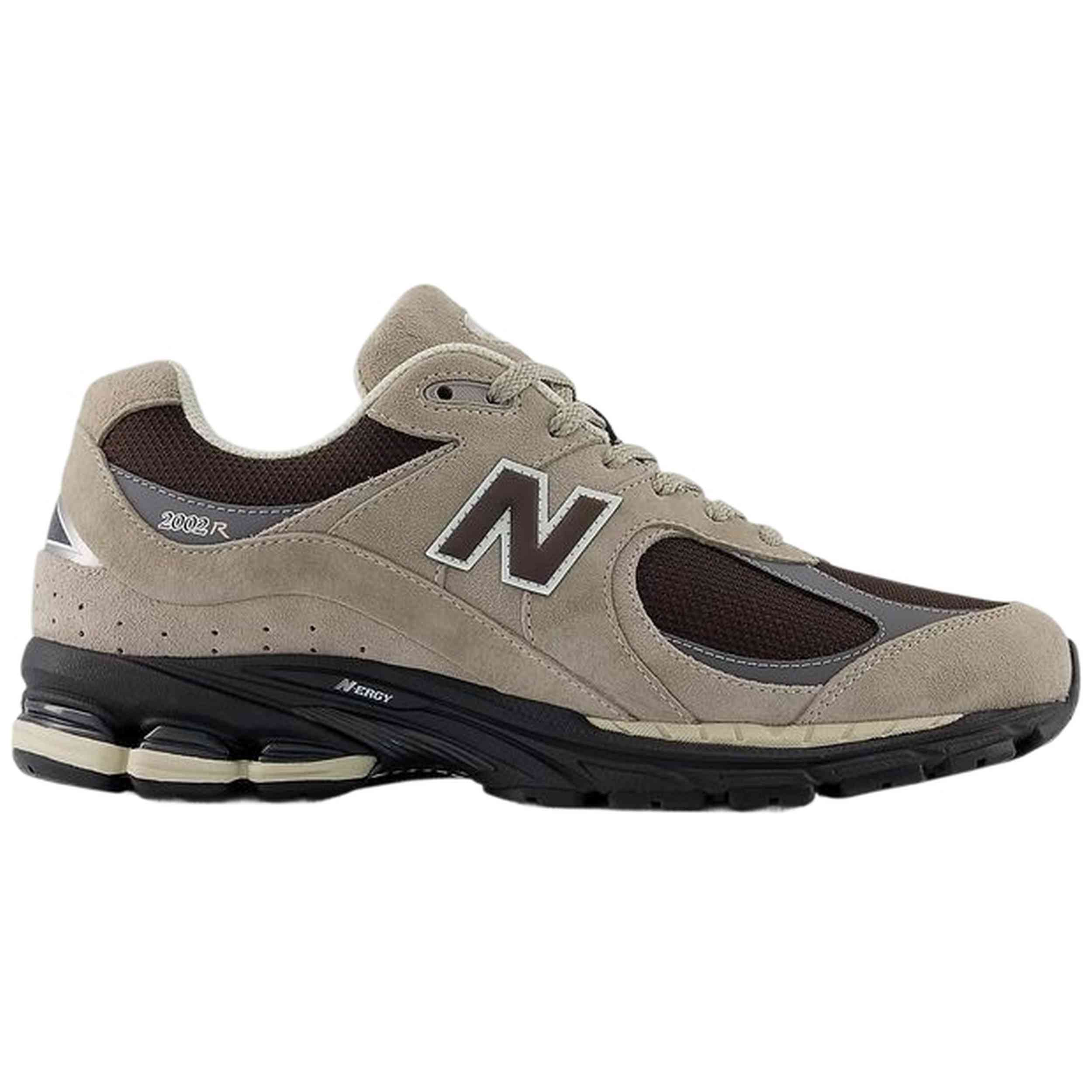 Zapatillas New Balance modelo U2002RO para hombre y mujer en color Beige