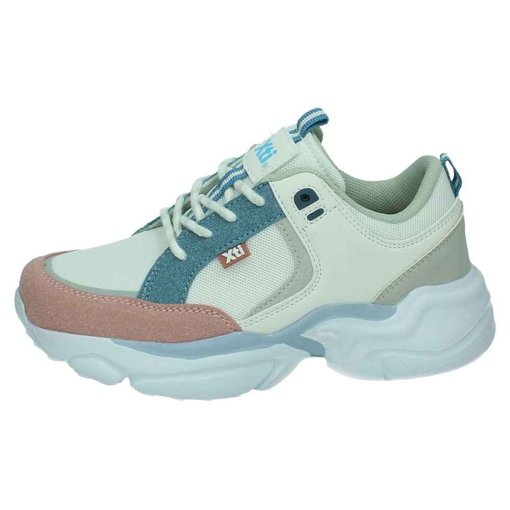 Deportivos marca XTI para niña en color blanco. DEPORTIVAS XTI