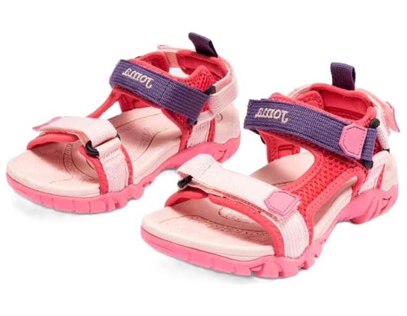 Sandalias marca JOMA para niña en color rosa. Calzaco verano triple cinta, plantilla esponjosa y suela DURABILITY, playa piscina senderismo