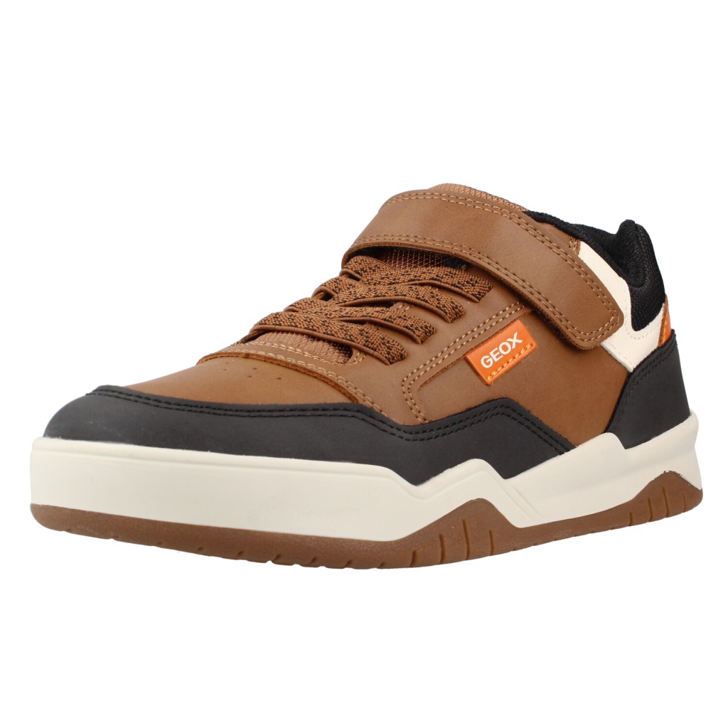 Zapatillas Niño Marca Geox Modelo J367re
