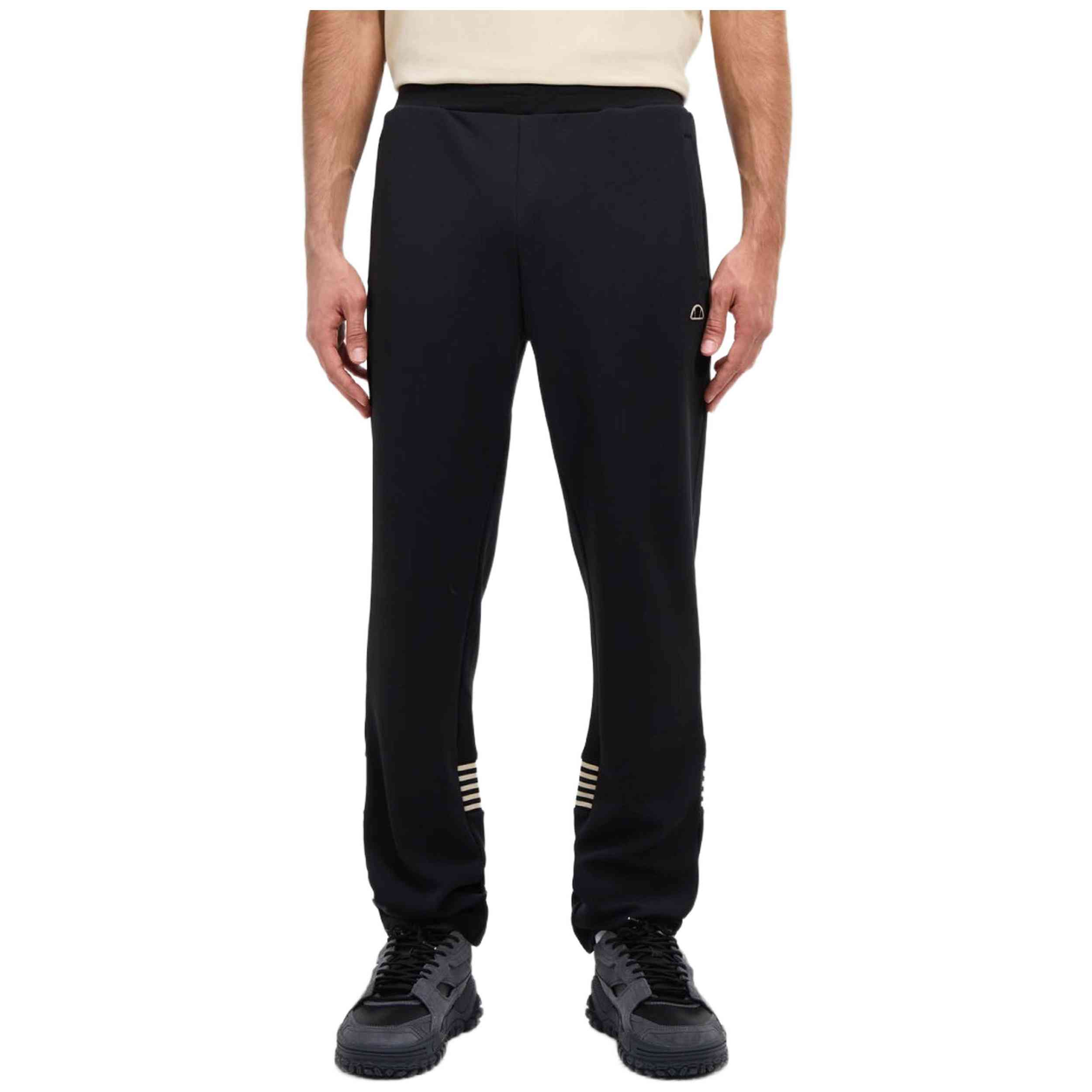 Pantalon De Chandal Ellesse modelo SHZ21899-011 para Hombre en color Negro