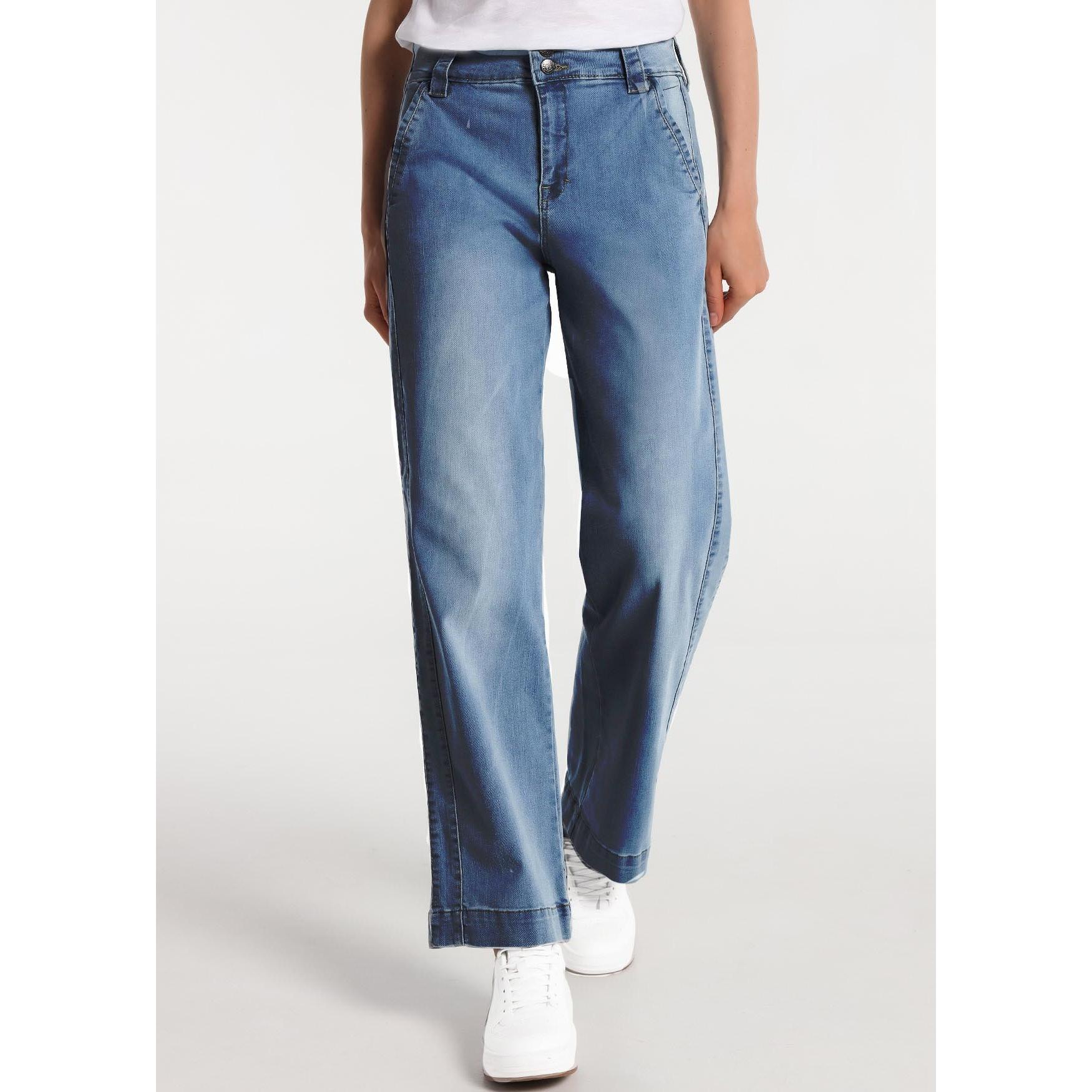 Vaquero Cimarron modelo Olivia para mujer · denim elástico azul · para combinar a diario- Tallaje en Pulgadas