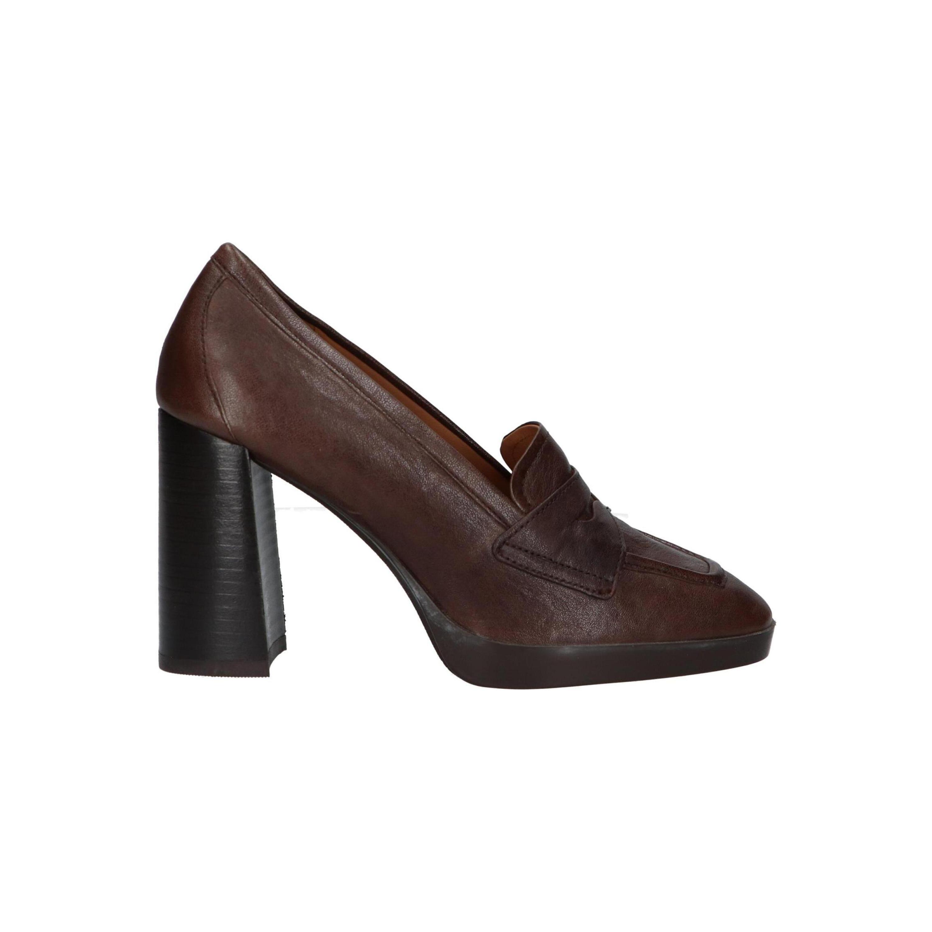 Zapatos de vestir para mujer Geox en color rojo