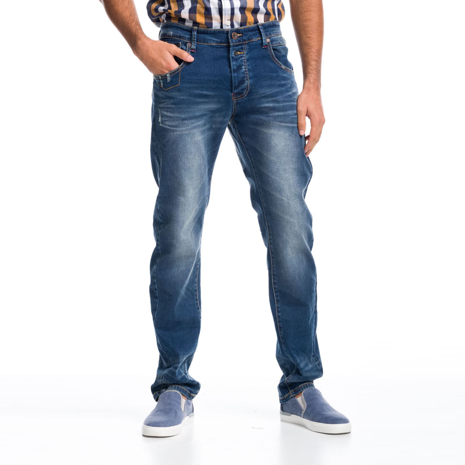 Koroshi - Pantalón vaquero regular hombre Koroshi Azul Medio con cierre de botones snap, denim elástico 98% algodón y 2% elastano, corte ligeramente tapered y desgastes suaves