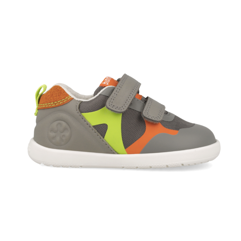 Zapatos Biomecanics modelo 261168-B154 en color Gris