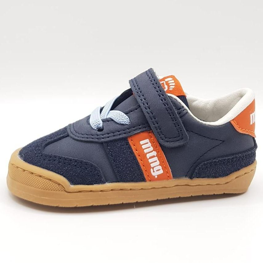“Zapatillas Bebé Mustang Free Azul y Naranja con Puntera Ancha y Zero Drop”