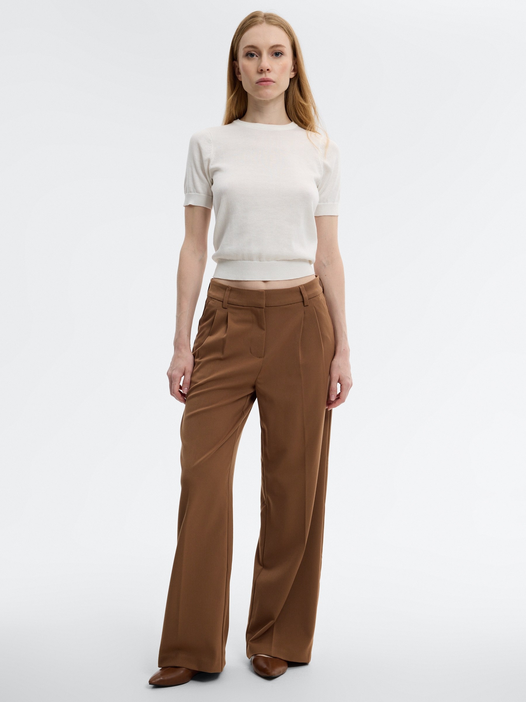 Pantalón palazzo de tiro alto, doble pinza y tejido plano; cierre botón-cremallera, casual y elegante fit Envío y devolución gratuita en tienda INSIDE