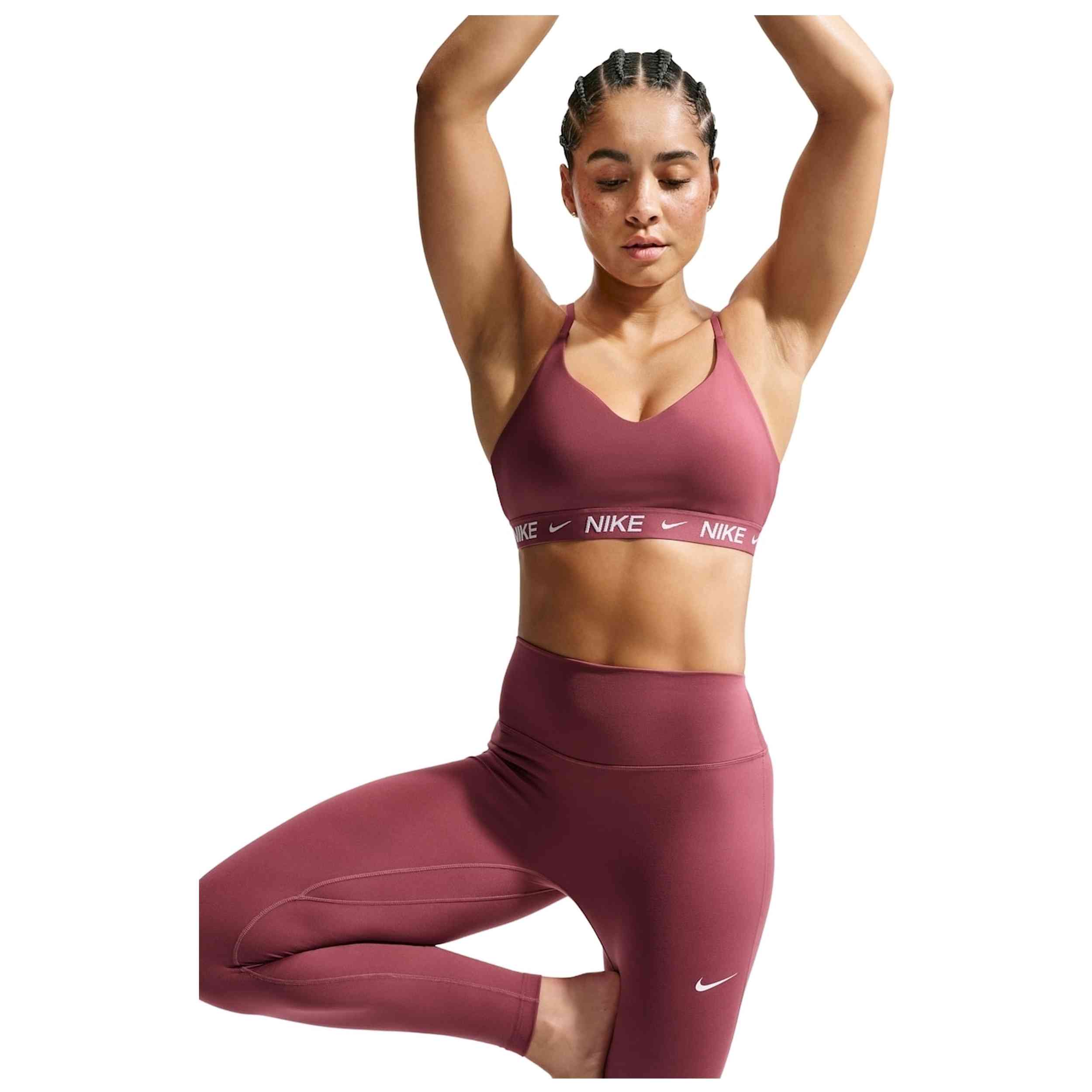 Top Nike Indy Light Support Nike en color Ciruela
