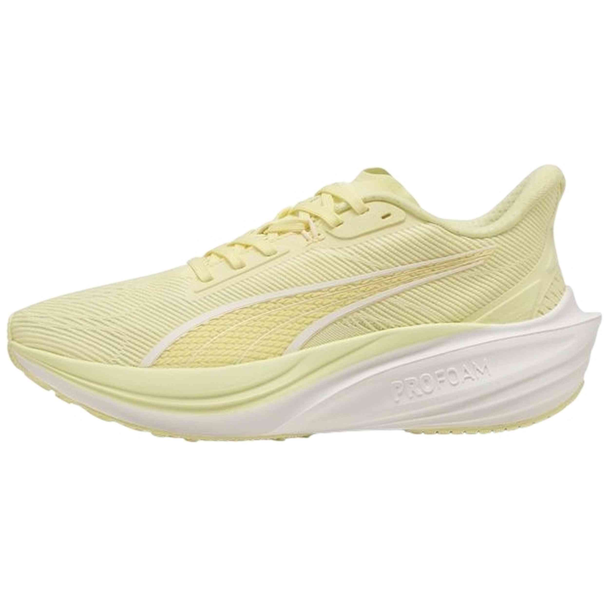Calzado Puma en color Amarillo