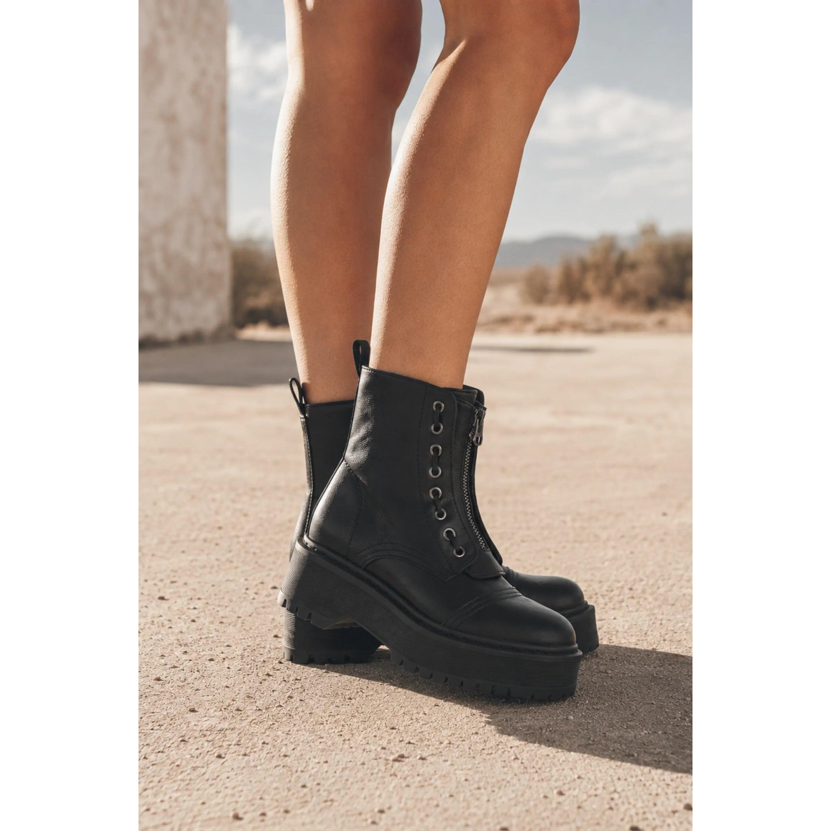 BOTÍN MILITAR NEGRO DE MUJER CON CREMALLERA CENTRAL | 1001 PU NEGRO