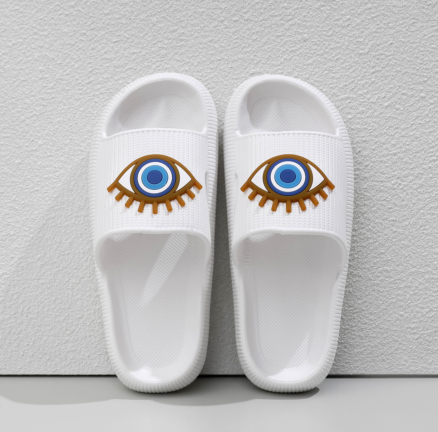 TK Pantuflas de verano con diseño de ojo: elegantes zapatos sin cordones con motivo de ojo en blanco y negro, para mujer y hombre.