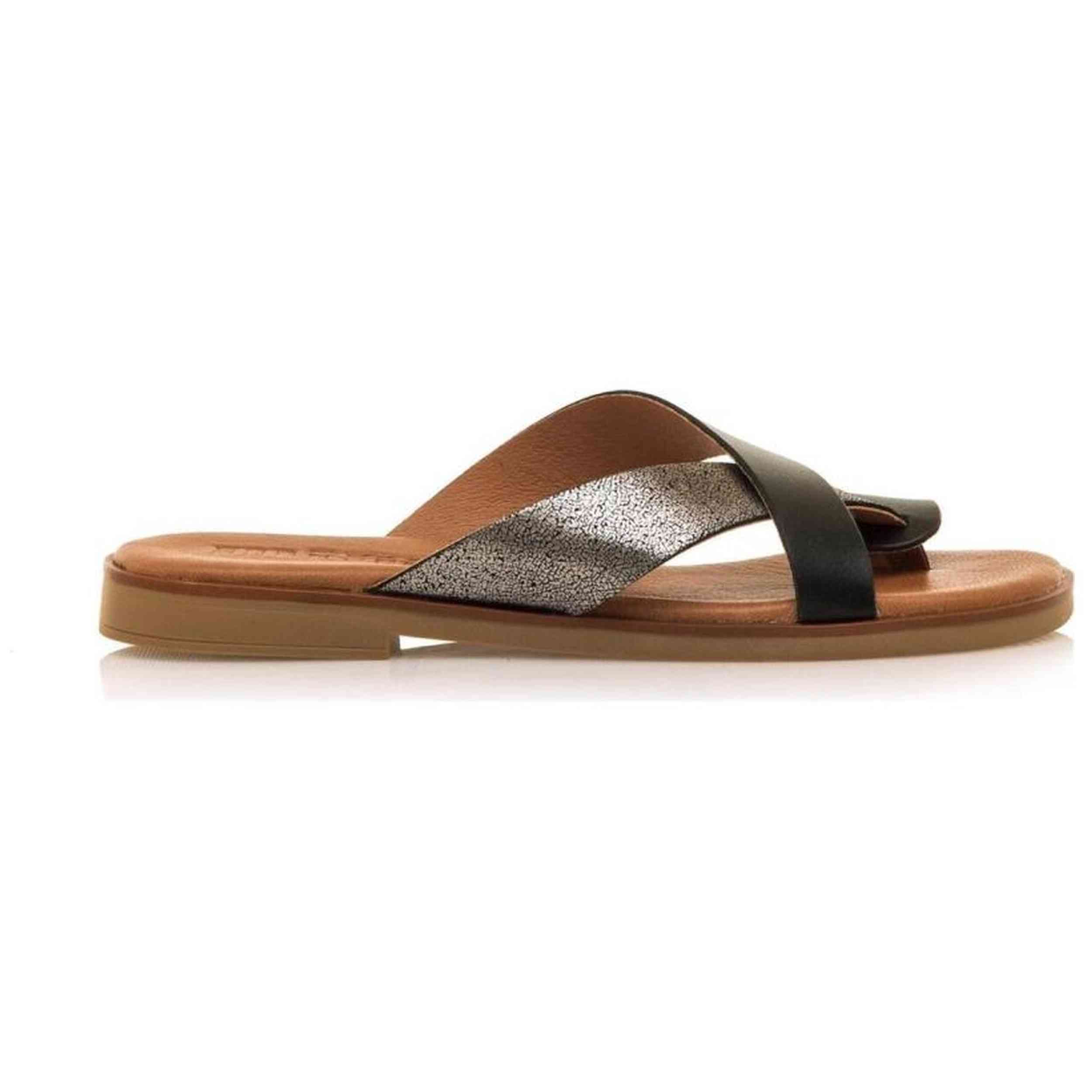 Sandalias Mustang modelo 10225-475324 para Mujer en color Negro
