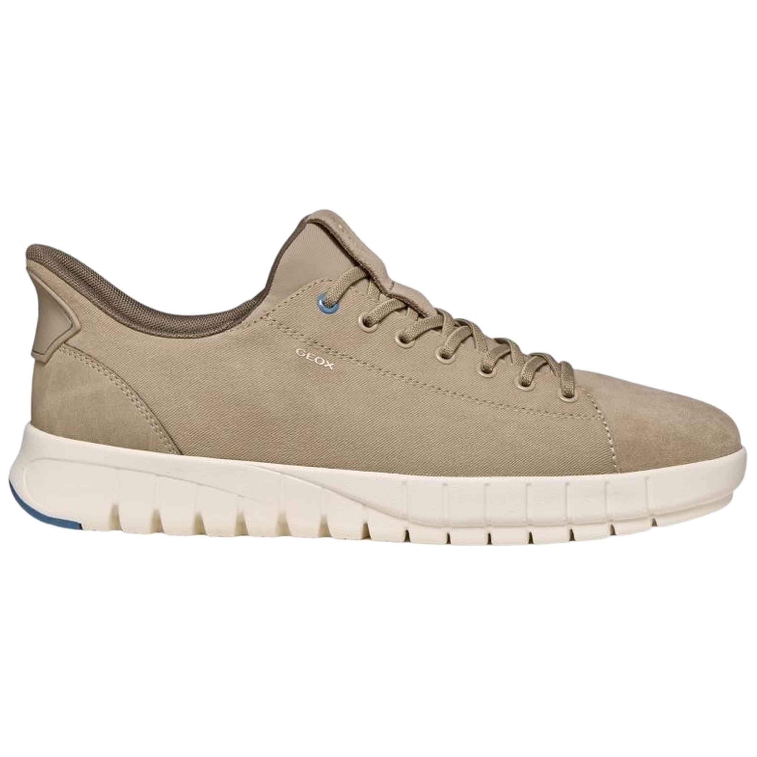 Zapatos Geox modelo U65MAC para Hombre en color Beige