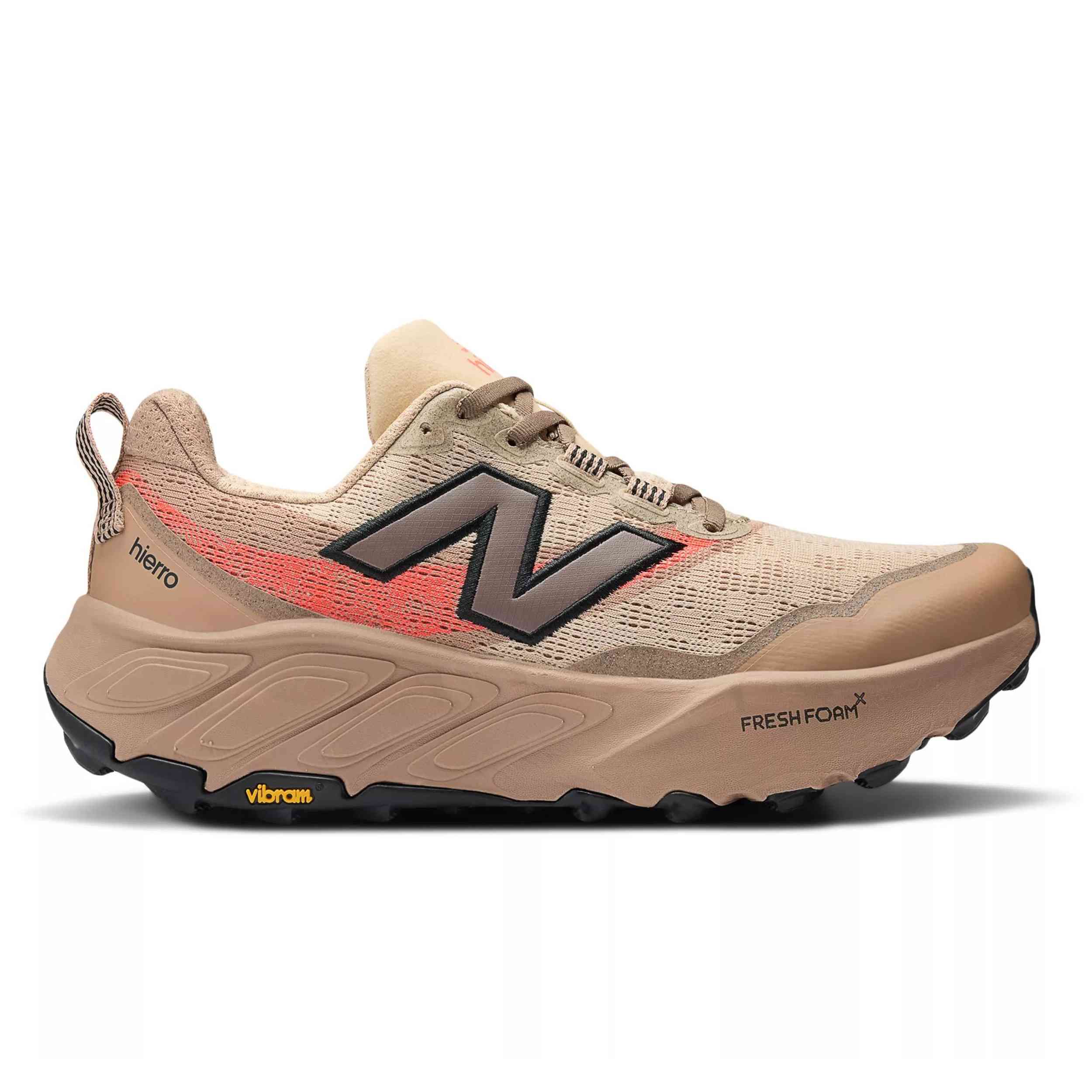 Zapatillas New Balance modelo MTHIERV9 para hombre y mujer en color Beige