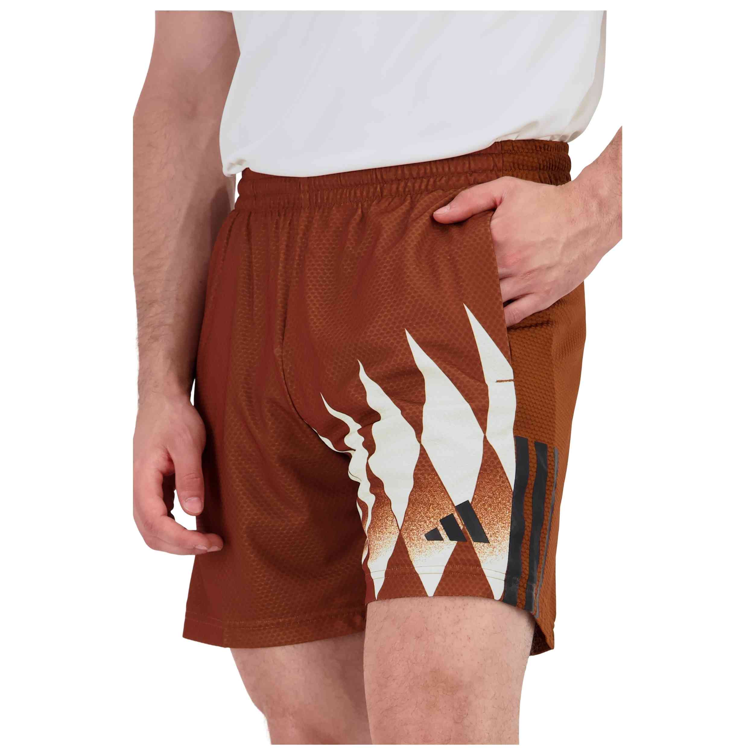Pantalon Corto Adidas modelo House Of Tiro X Common Goal Pique Shorts para hombre y mujer en color Marron