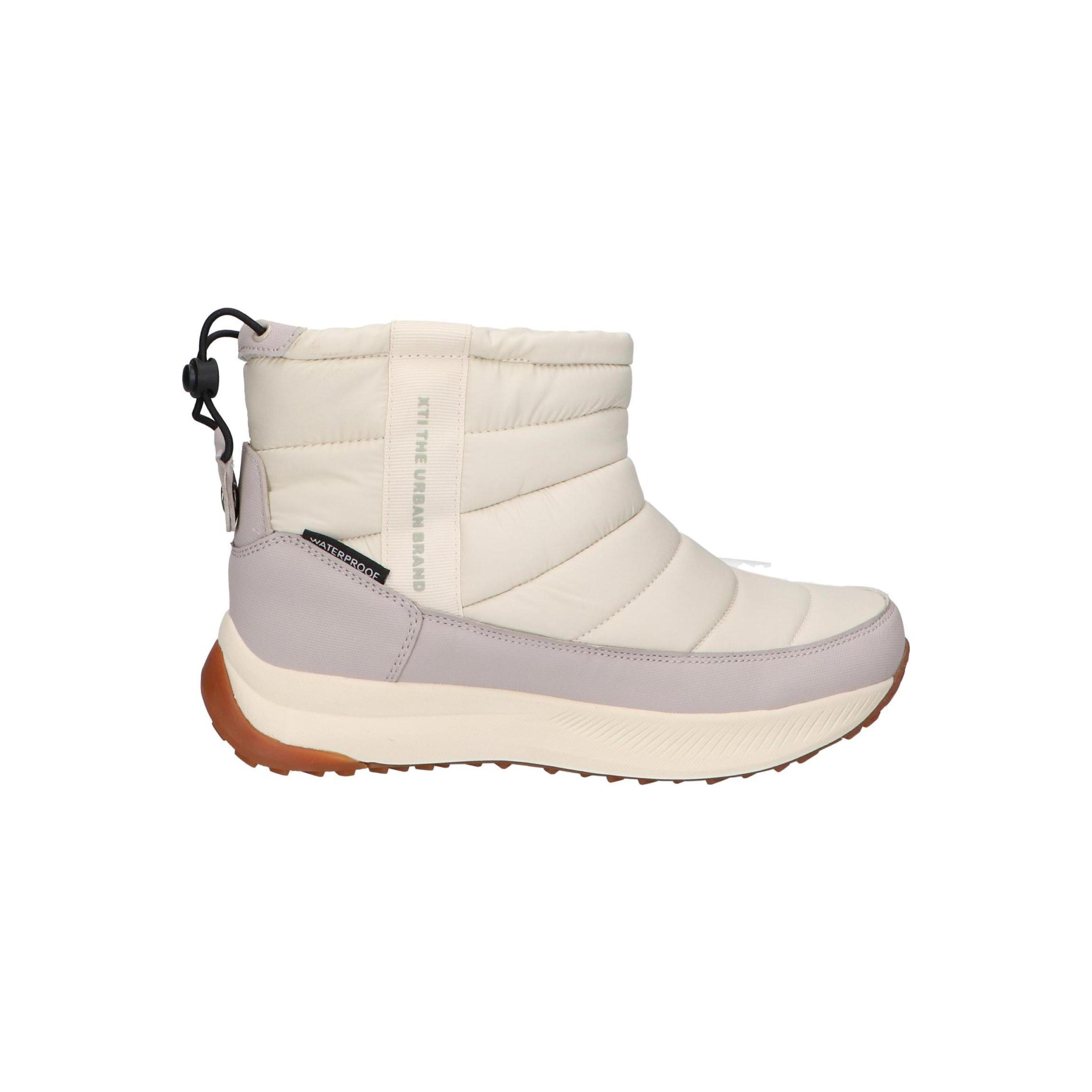 Xti women's boots in beige