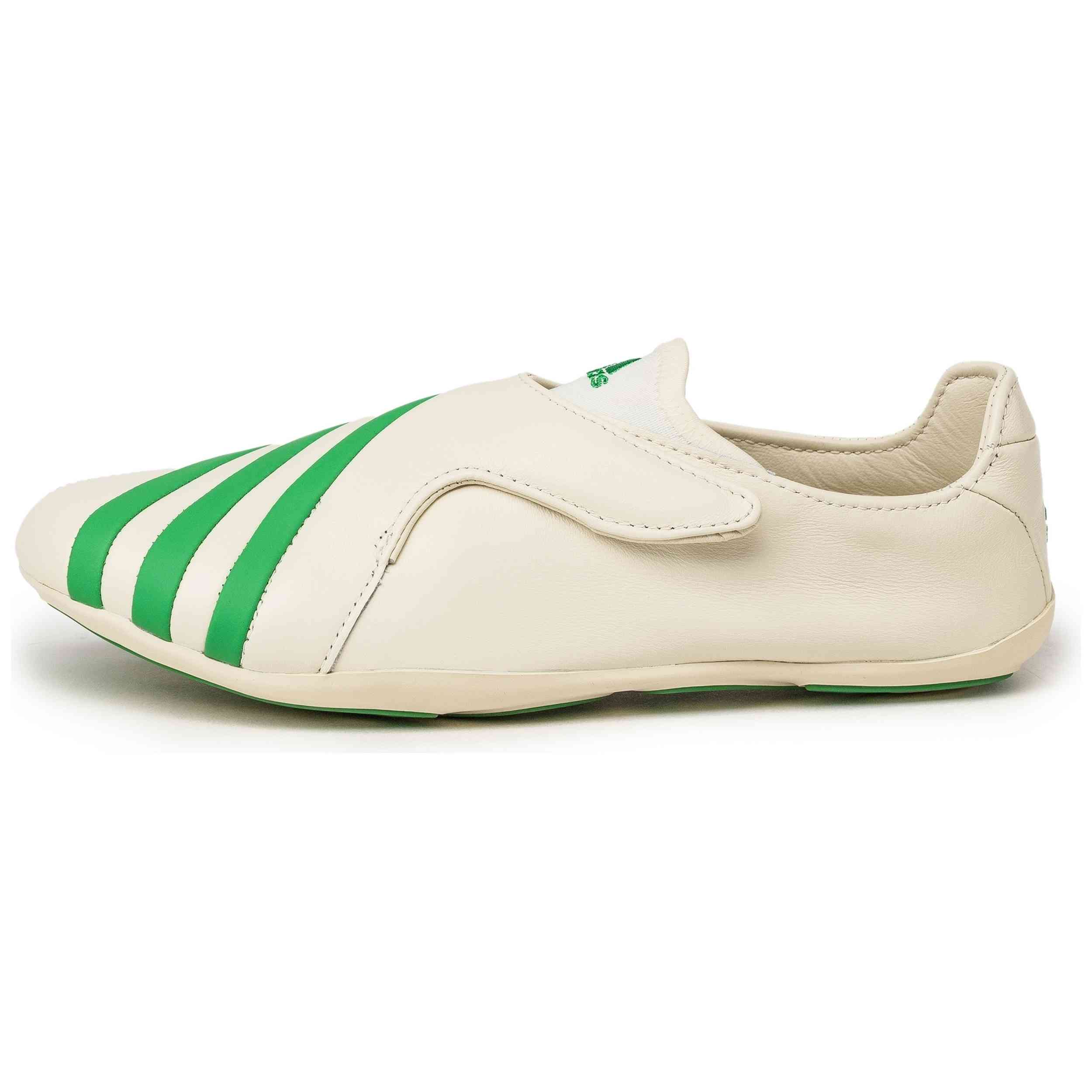 Zapatillas Adidas modelo KI7669 para hombre y mujer en color Beige
