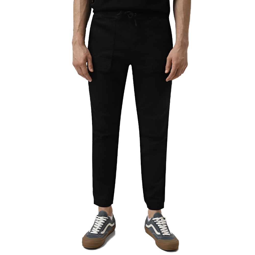 Pantalón de Hombre Larum - Tejido de alta calidad compuesto por un 76 % de algodón, un 22 % de poliéster y un 2 % de elastano